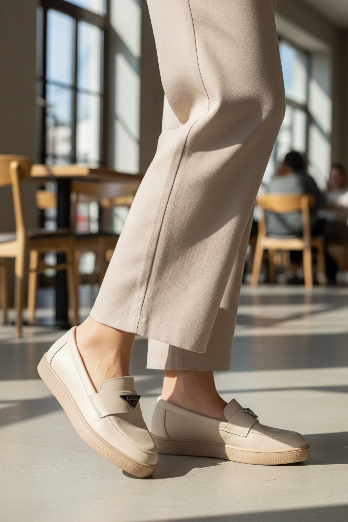 Bej Hafif Kadın Babet B-01 Z