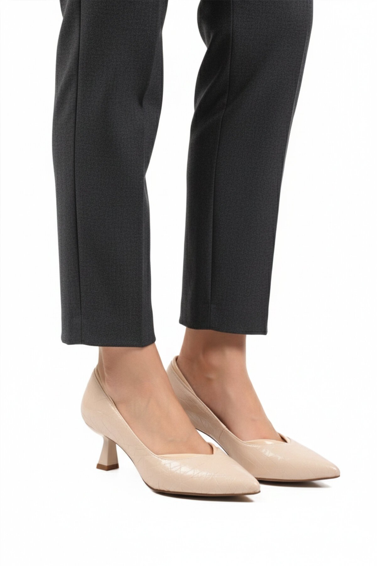 Bej İnce Topuklu Kadın Topuklu Ayakkabı 357188 Z