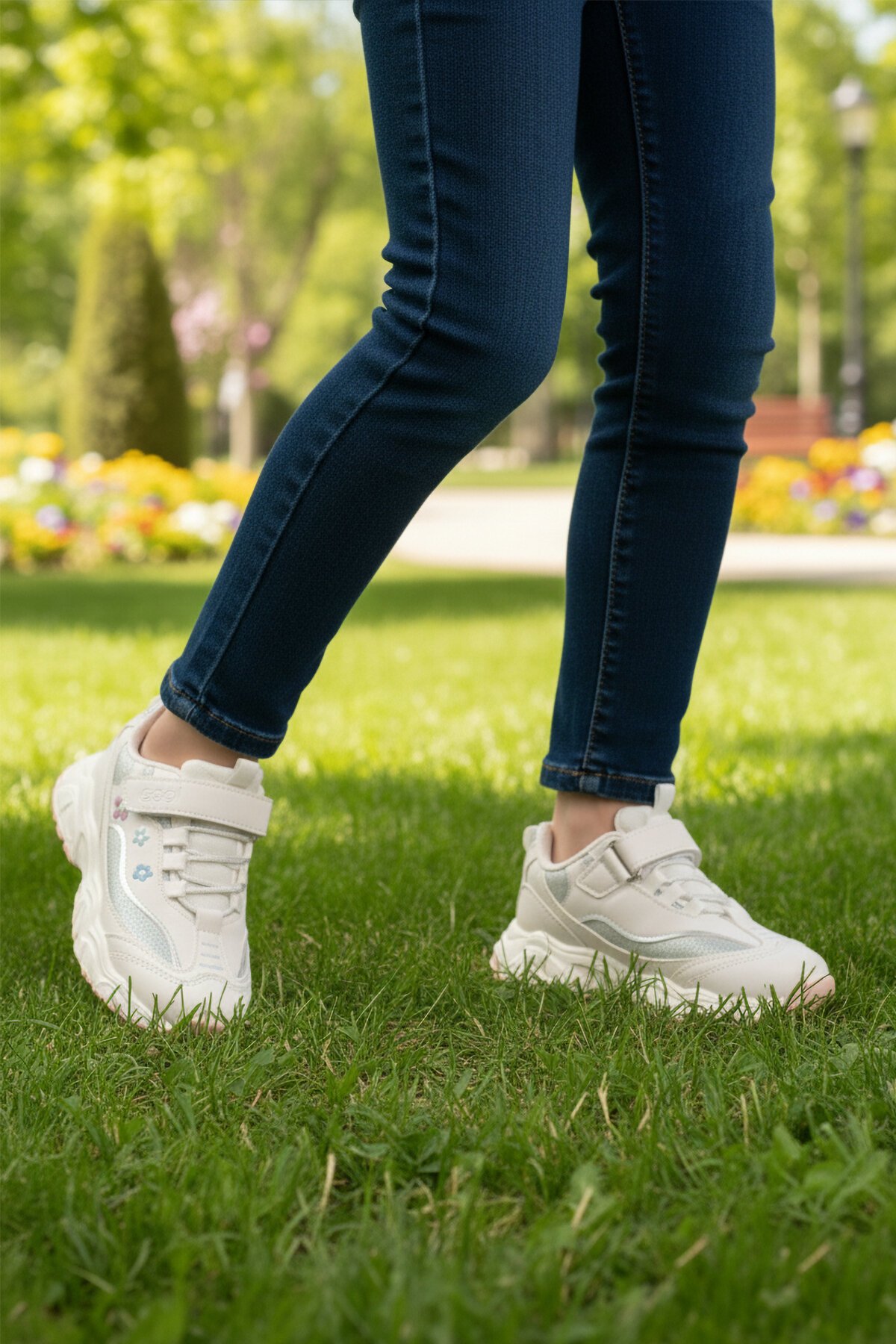 Beyaz Cırtlı Kız Çocuk Spor Ayakkabı Bella Kısa P