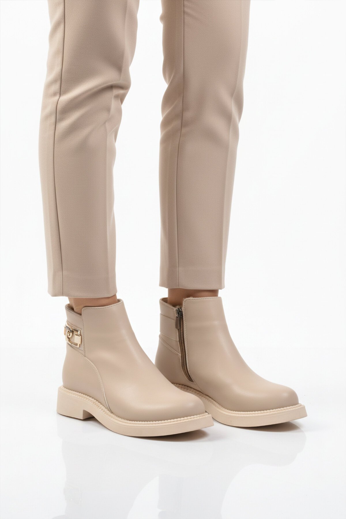 Krem Fermuarlı İçi Kürklü Kadın Bot PC-55161 Z