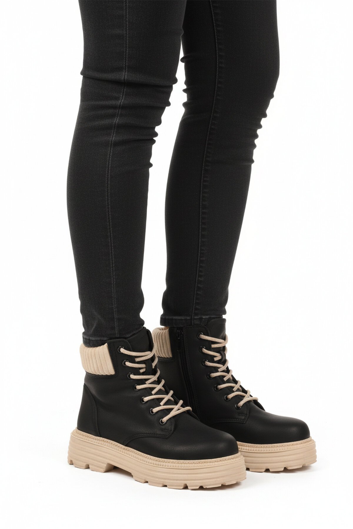 Siyah-Bej İçi Polarlı Fermuarlı Kadın Bot Serpa 5200 Z