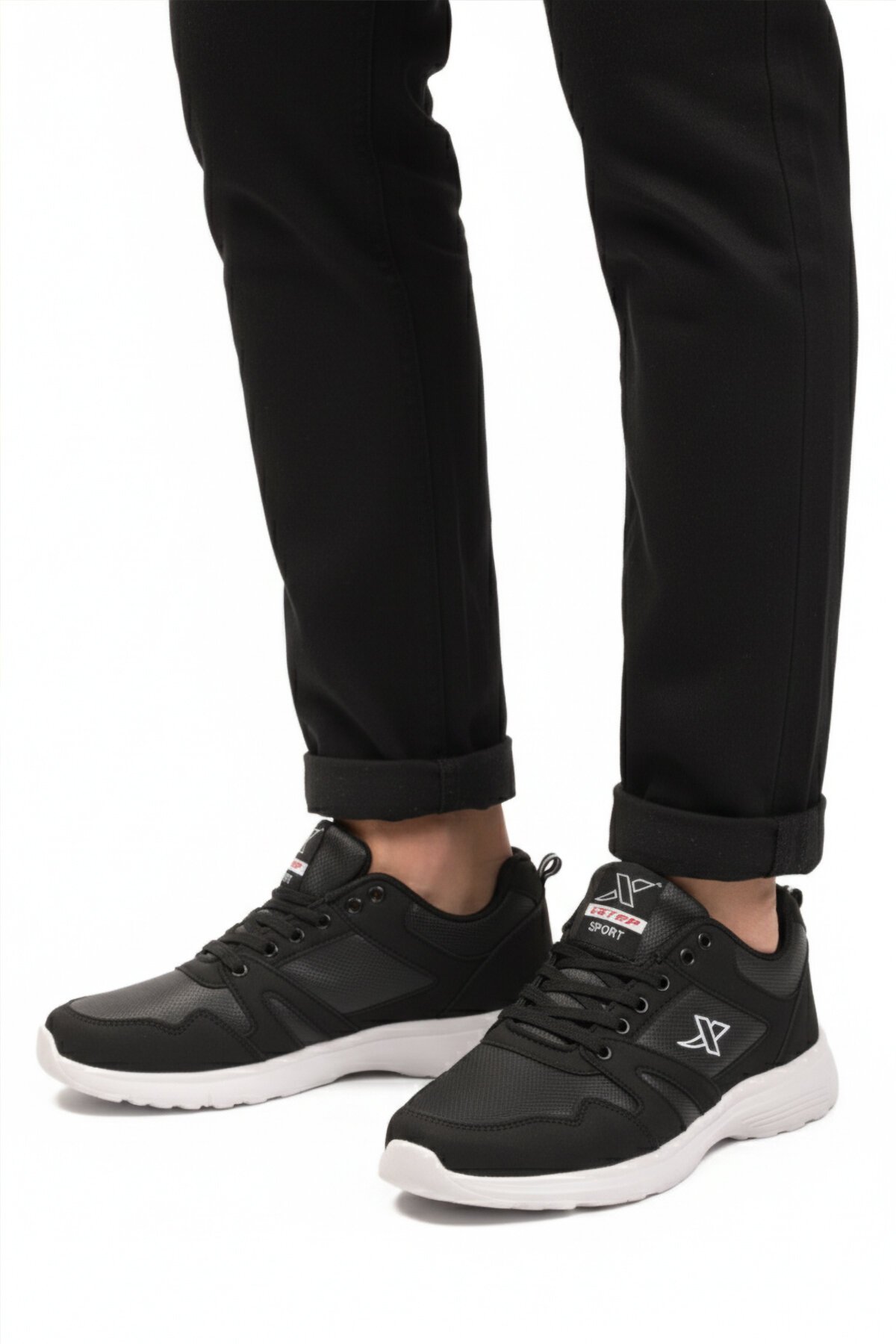 Siyah-Beyaz Esnek Hafif Erkek Spor Ayakkabı Xstep 020-Cilt M