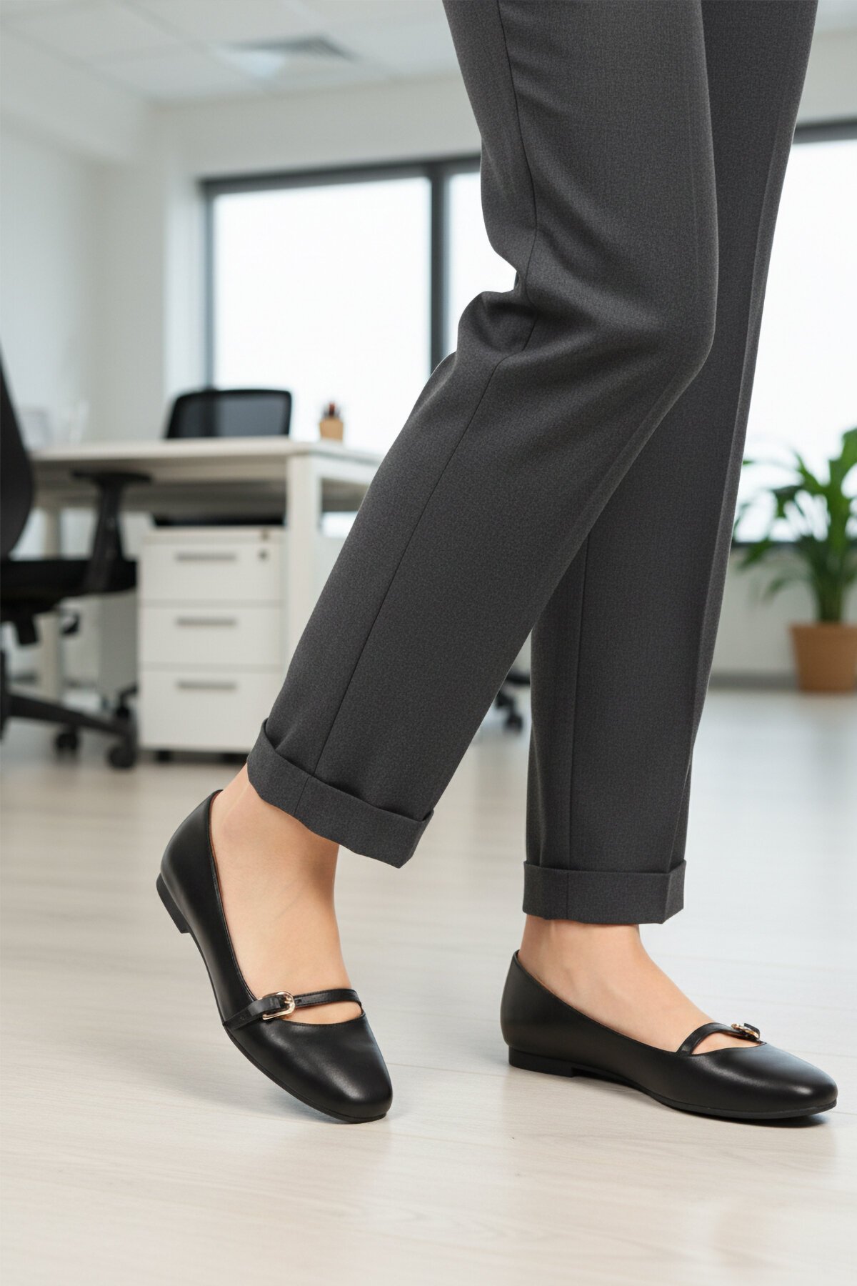 Siyah Cilt Hafif Kadın Babet 312456 Z