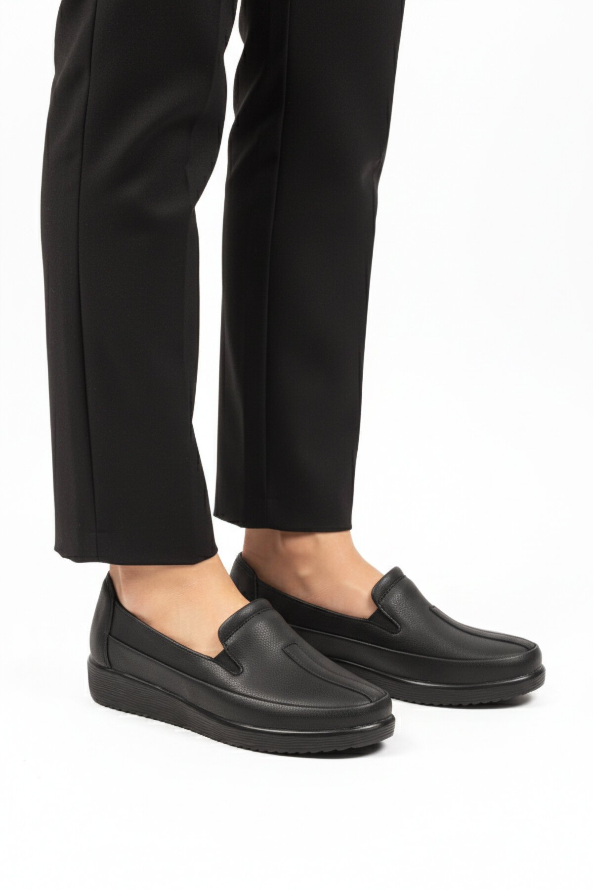 Siyah Cilt Anatomic Taban Hafif Kadın Günlük Ayakkabı 293117 Z