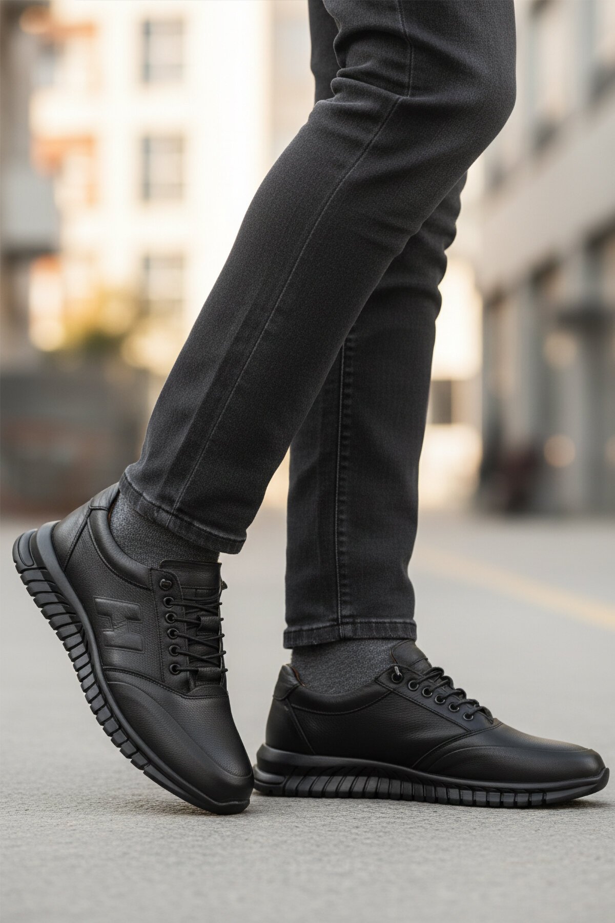 Siyah Hakiki Deri Bağcıklı Erkek Günlük Ayakkabı 315 M