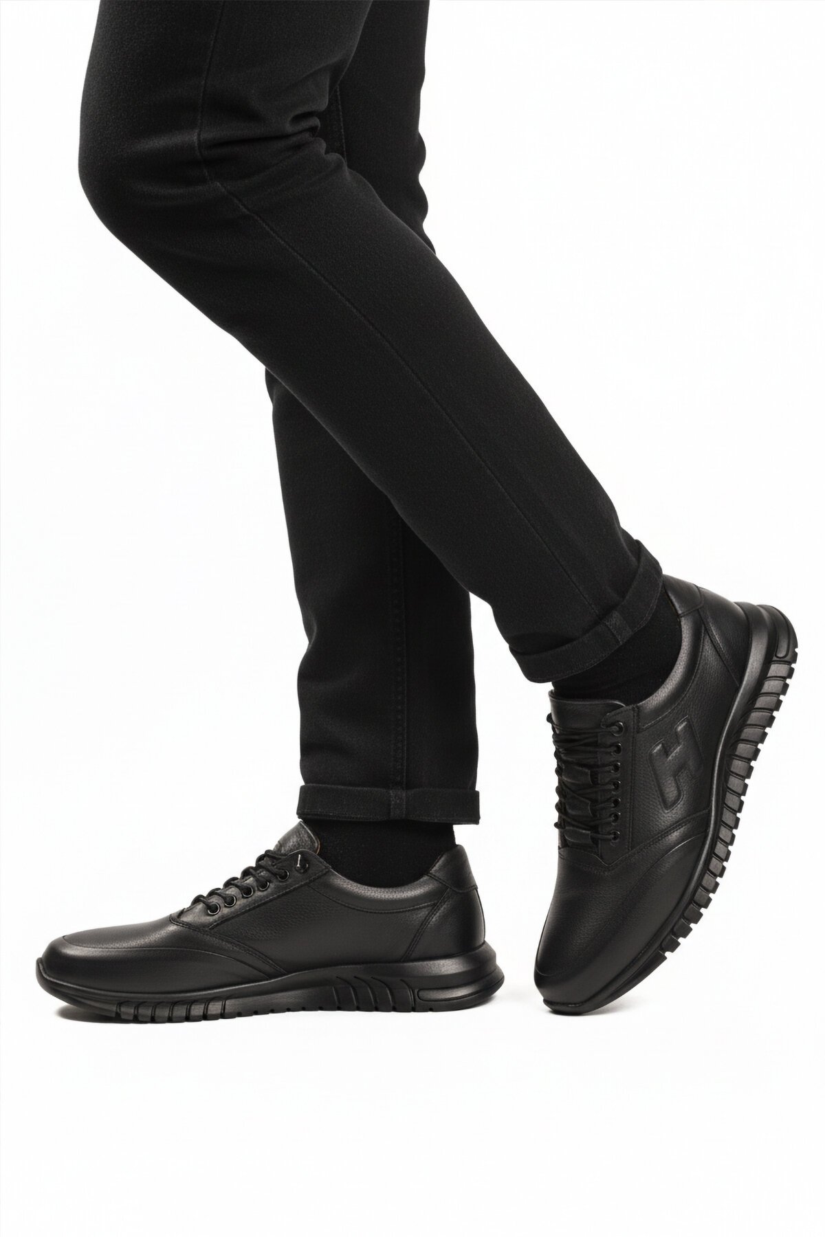 Siyah Hakiki Deri Bağcıklı Erkek Günlük Ayakkabı 315 M