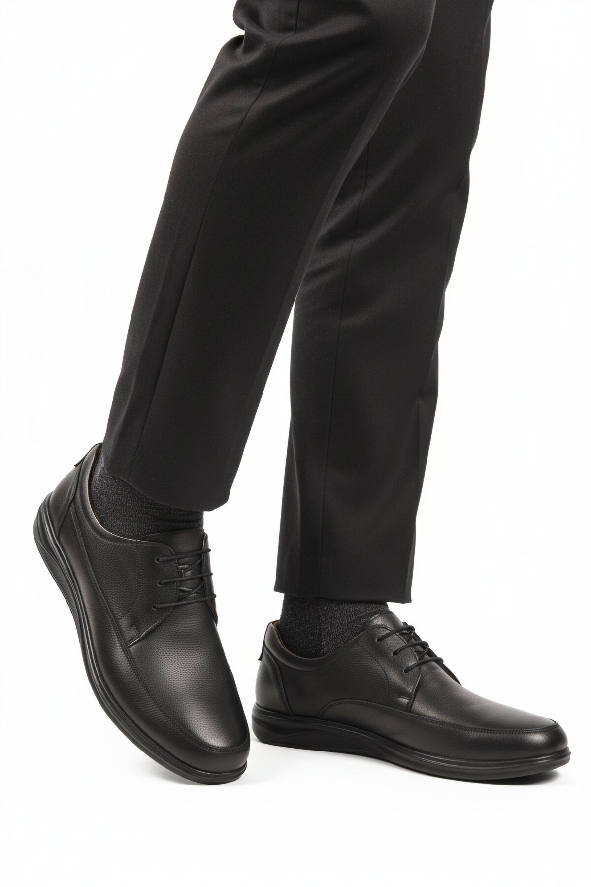 Siyah Hakiki Deri Jel Tabanlı Ortopedik Erkek Günlük Ayakkabı 473 M