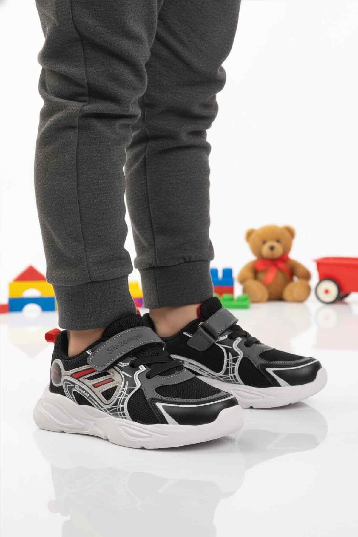 Siyah-Kırmızı Cırtlı Çocuk Spor Ayakkabı Kelsy P