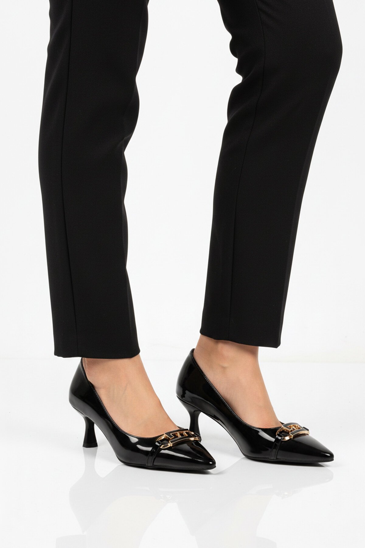 Siyah Rugan Hafif İnce Topuklu Kadın Abiye Ayakkabı 695029 Z
