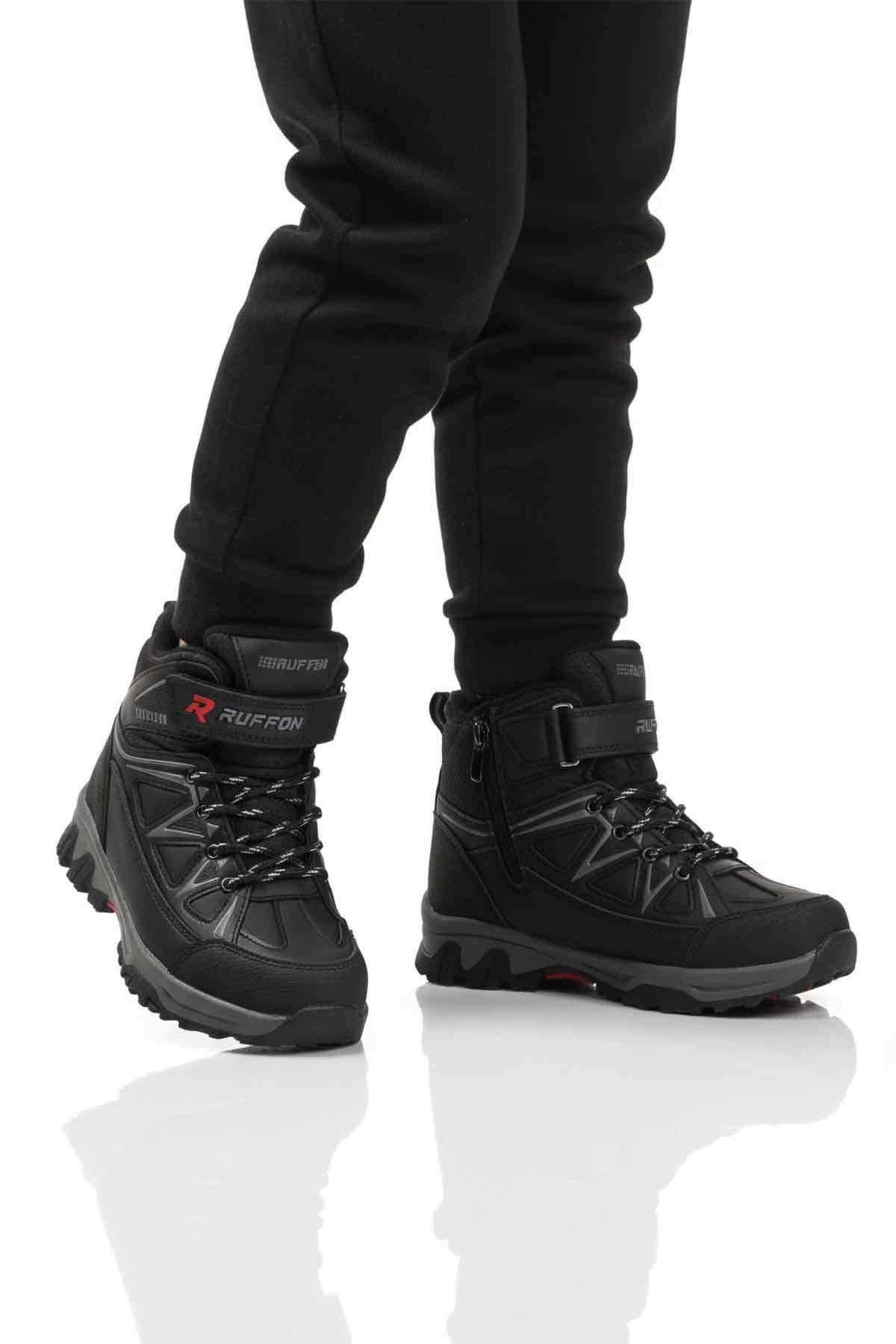 Siyah Cırtlı Çocuk Outdoor Bot 2301 F