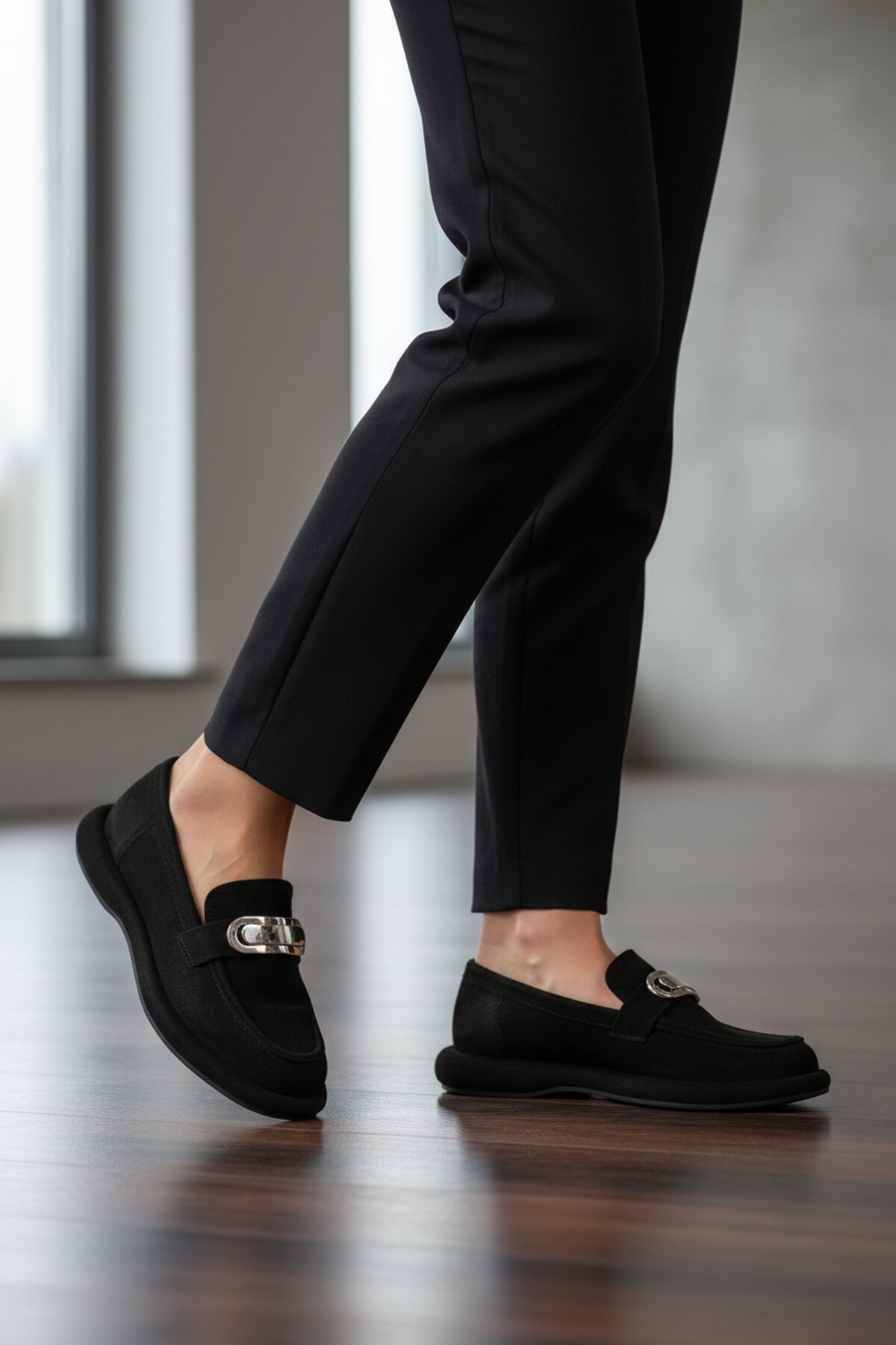 Siyah Süet Hafif Kadın Günlük Ayakkabı 547828 Z