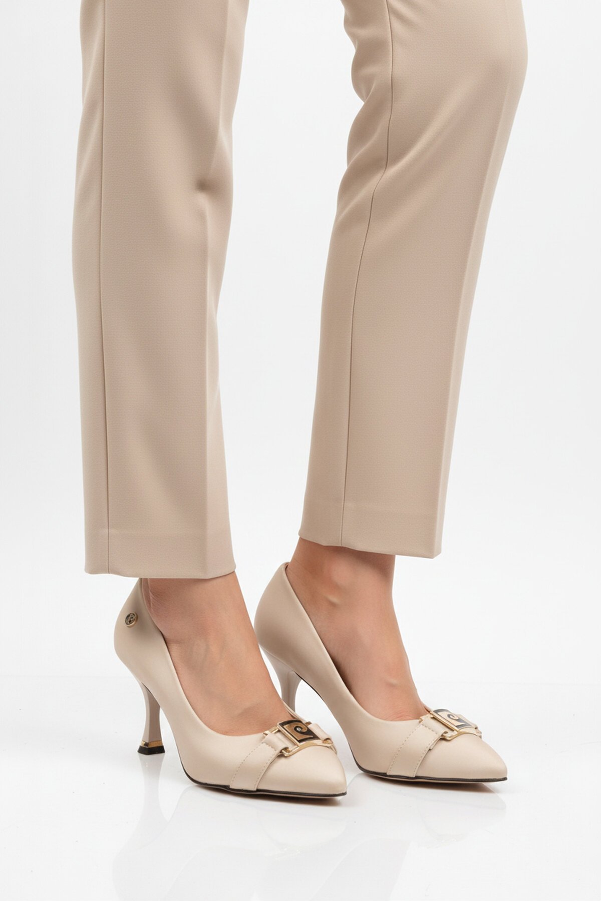 Bej Saten Kadın Abiye Ayakkabı PC-55201 Z