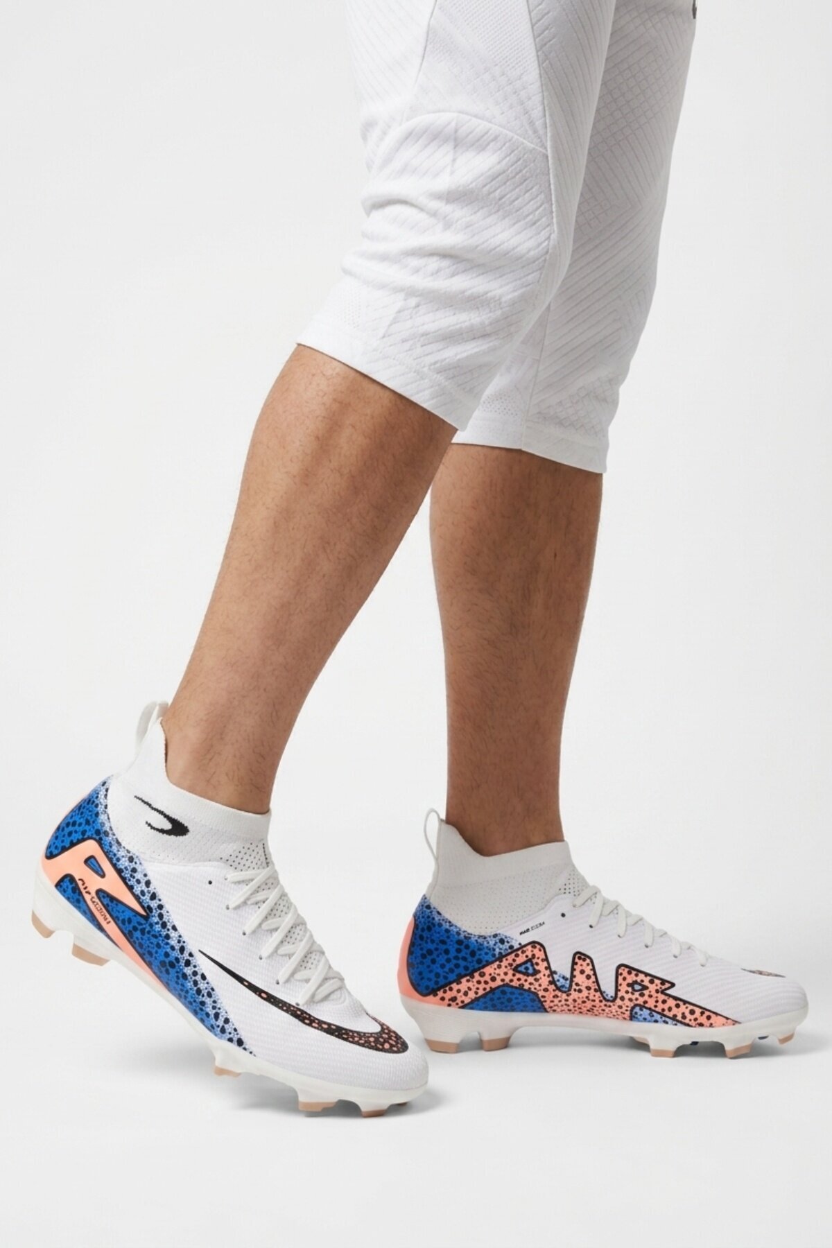 Beyaz-Siyah Hafif Unisex Krampon laliga 610 G