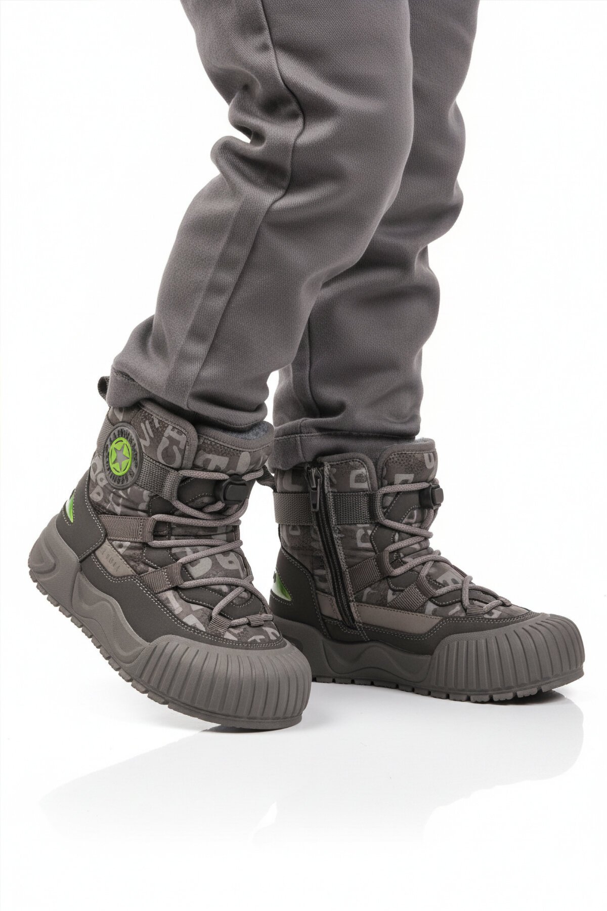 Gri Çocuk Bot 22665 F