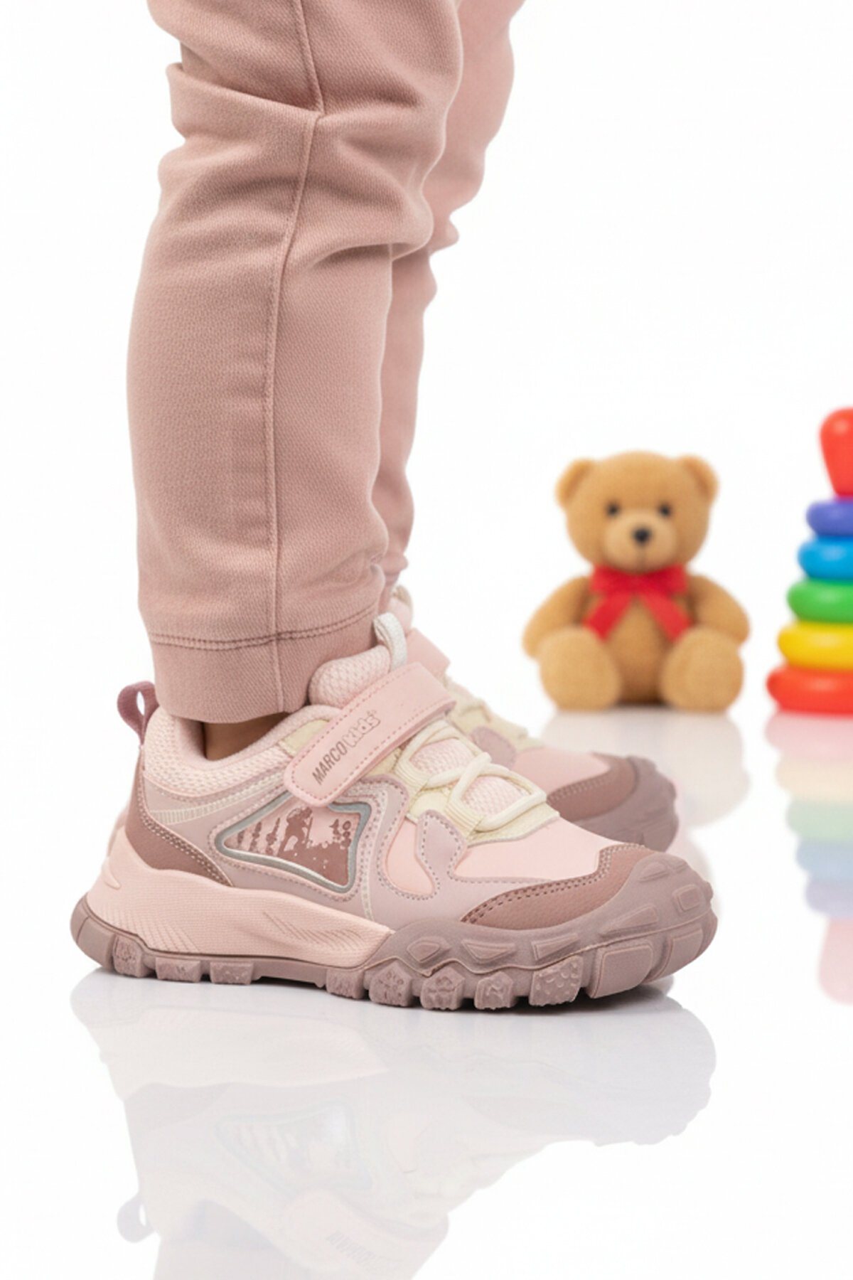 Pudra Kaymaz Taban Çocuk Spor Ayakkabı 22678 P