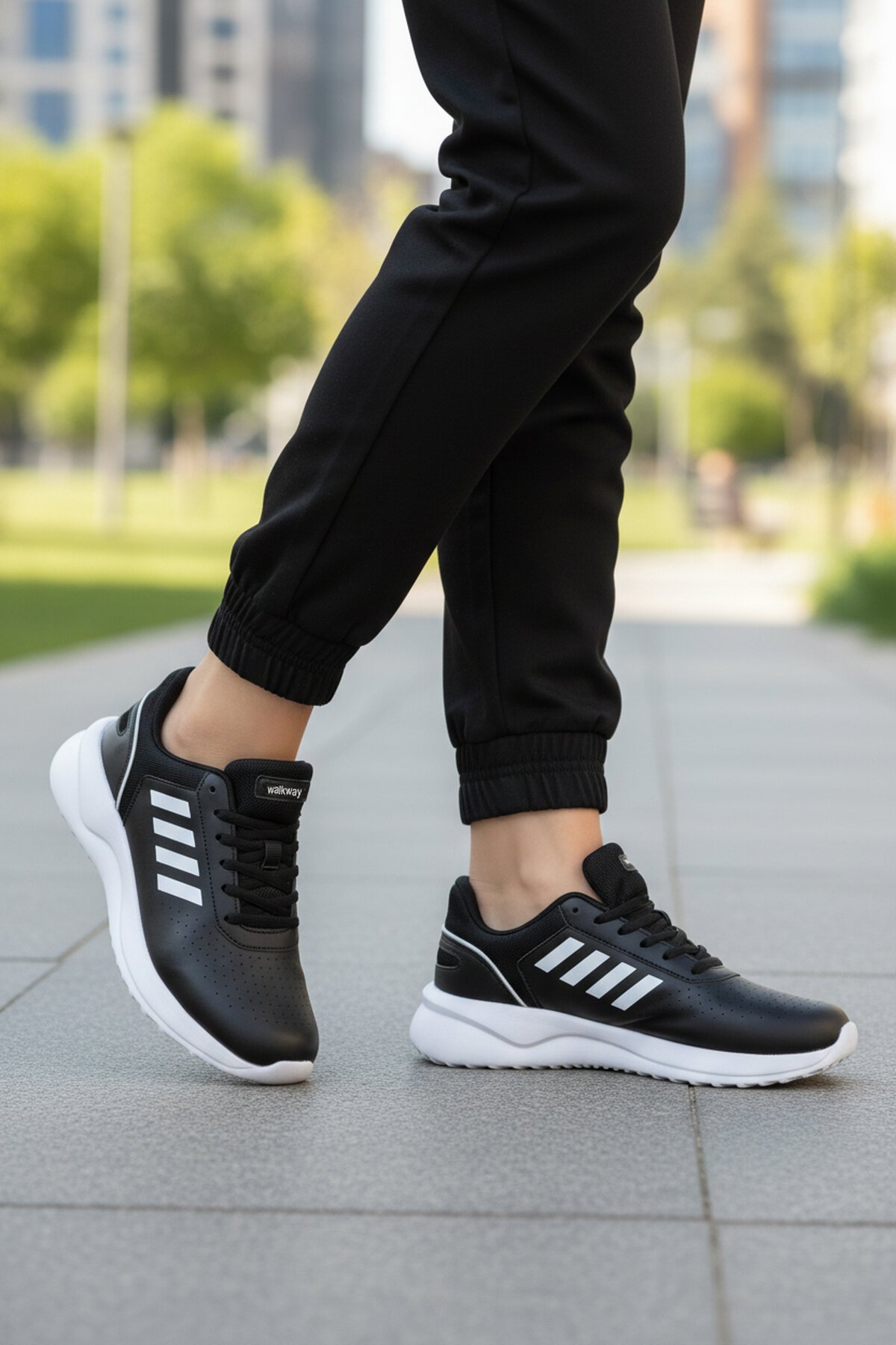 Siyah-Beyaz Kadın Spor Ayakkabı Nereus G