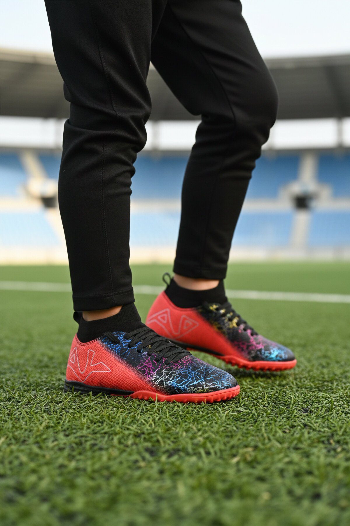 Siyah-Fuşya Unisex Halı Saha Ayakkabısı GH-252-153 G