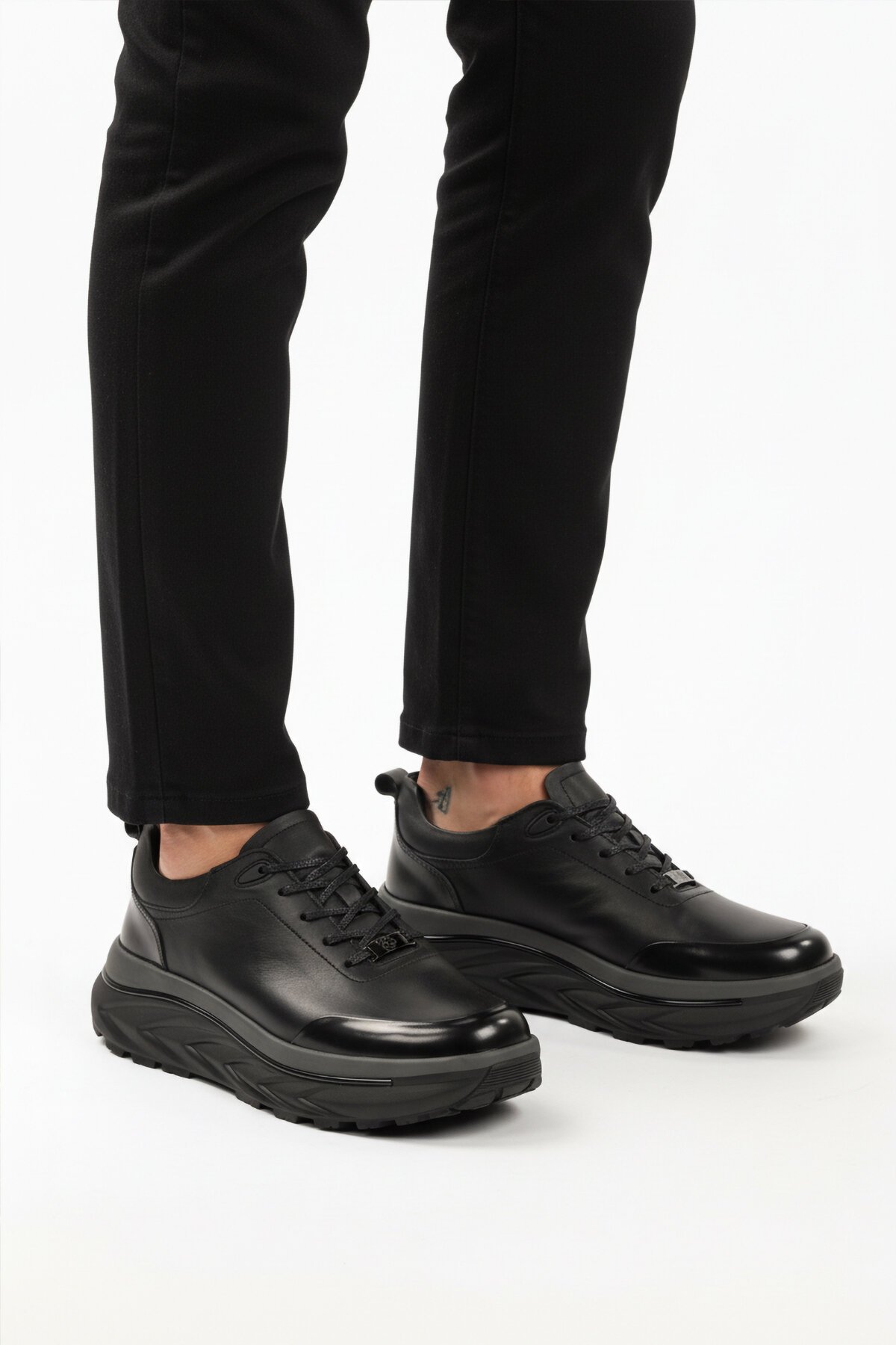 Siyah Hakiki Deri Erkek Günlük Ayakkabı 152-22390 M