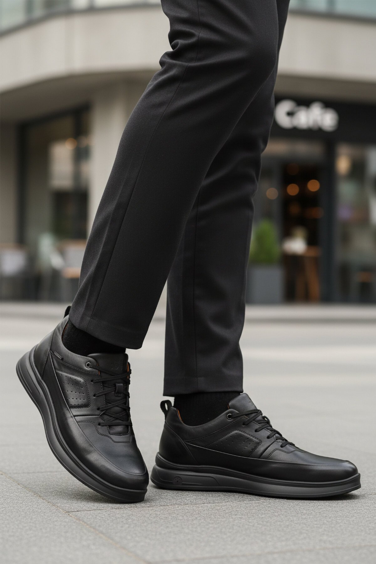Siyah Hakiki Deri Erkek Günlük Ayakkabı 252070 M