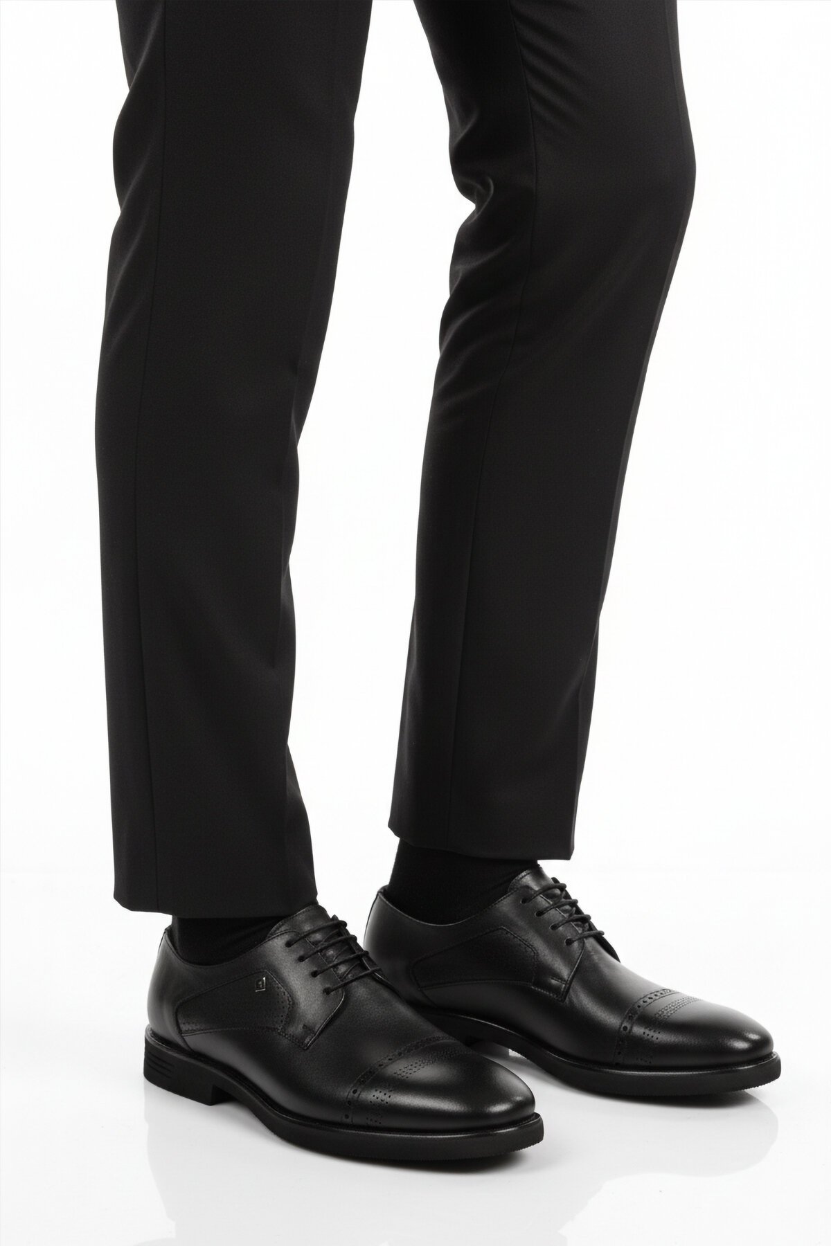 Siyah Hakiki Deri Erkek Günlük Ayakkabı 3255 M