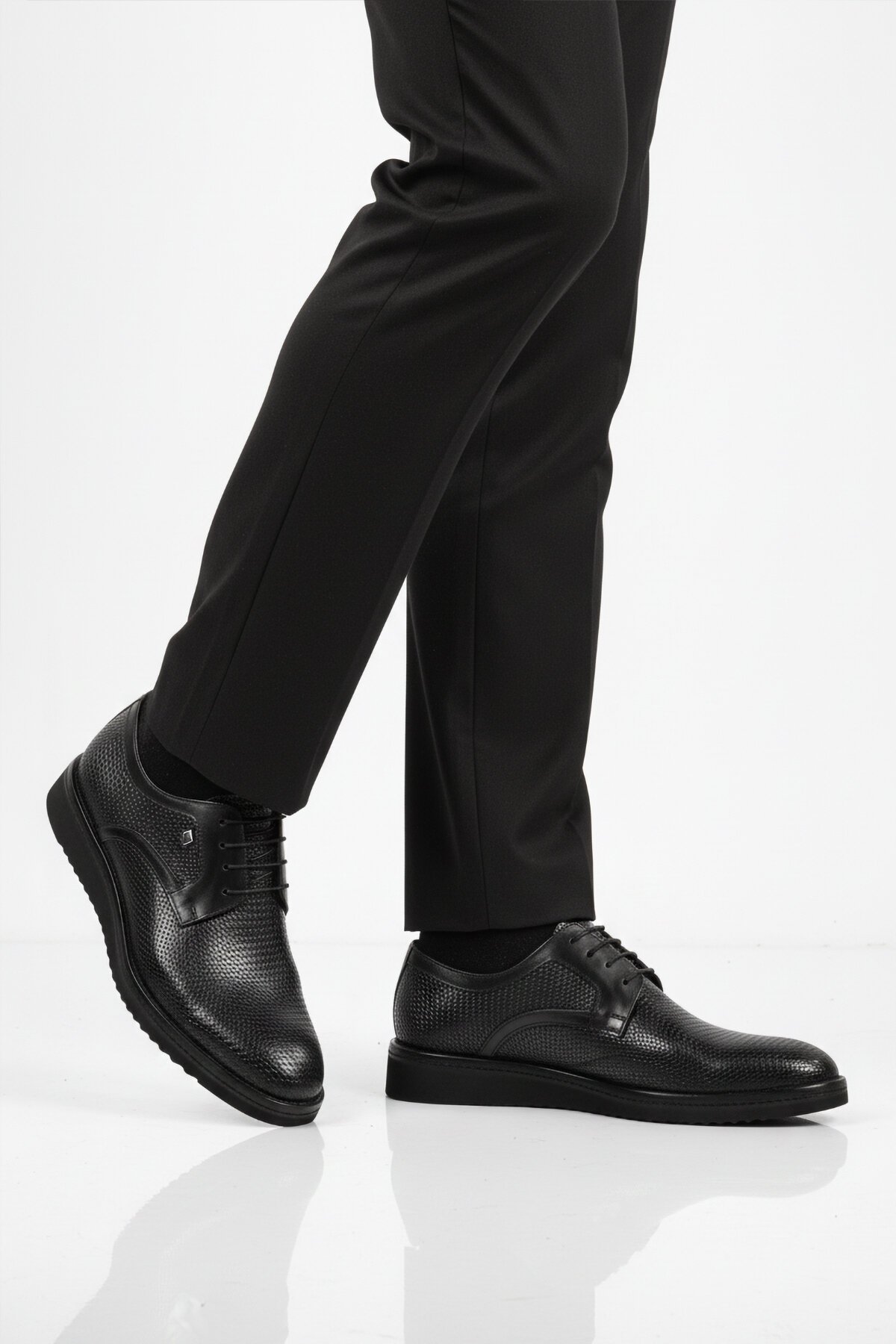 Siyah Hakiki Deri Erkek Günlük Ayakkabı 3264 M