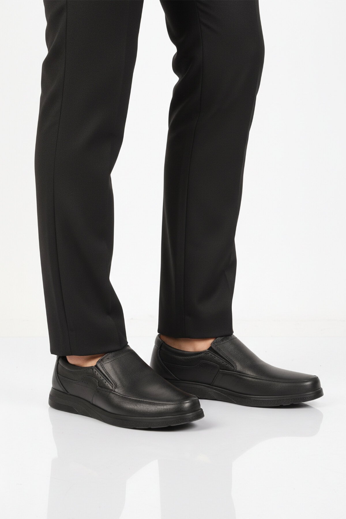 Siyah Hakiki Deri Jel Tabanlı Erkek Günlük Ayakkabı 409 M