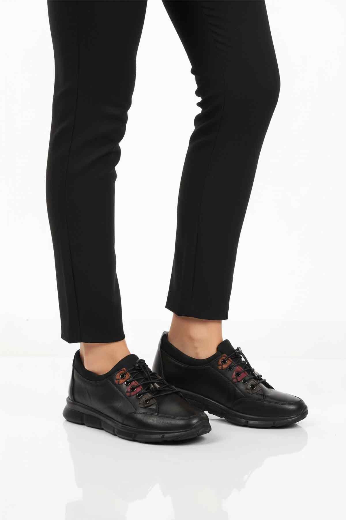 Siyah Hakiki Deri Kadın Günlük Ayakkabı 660 Z