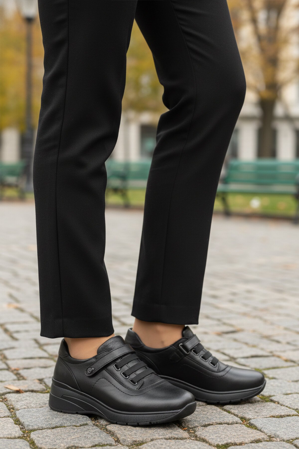 Siyah Hakiki Deri Kadın Günlük Ayakkabı PLV144 Z