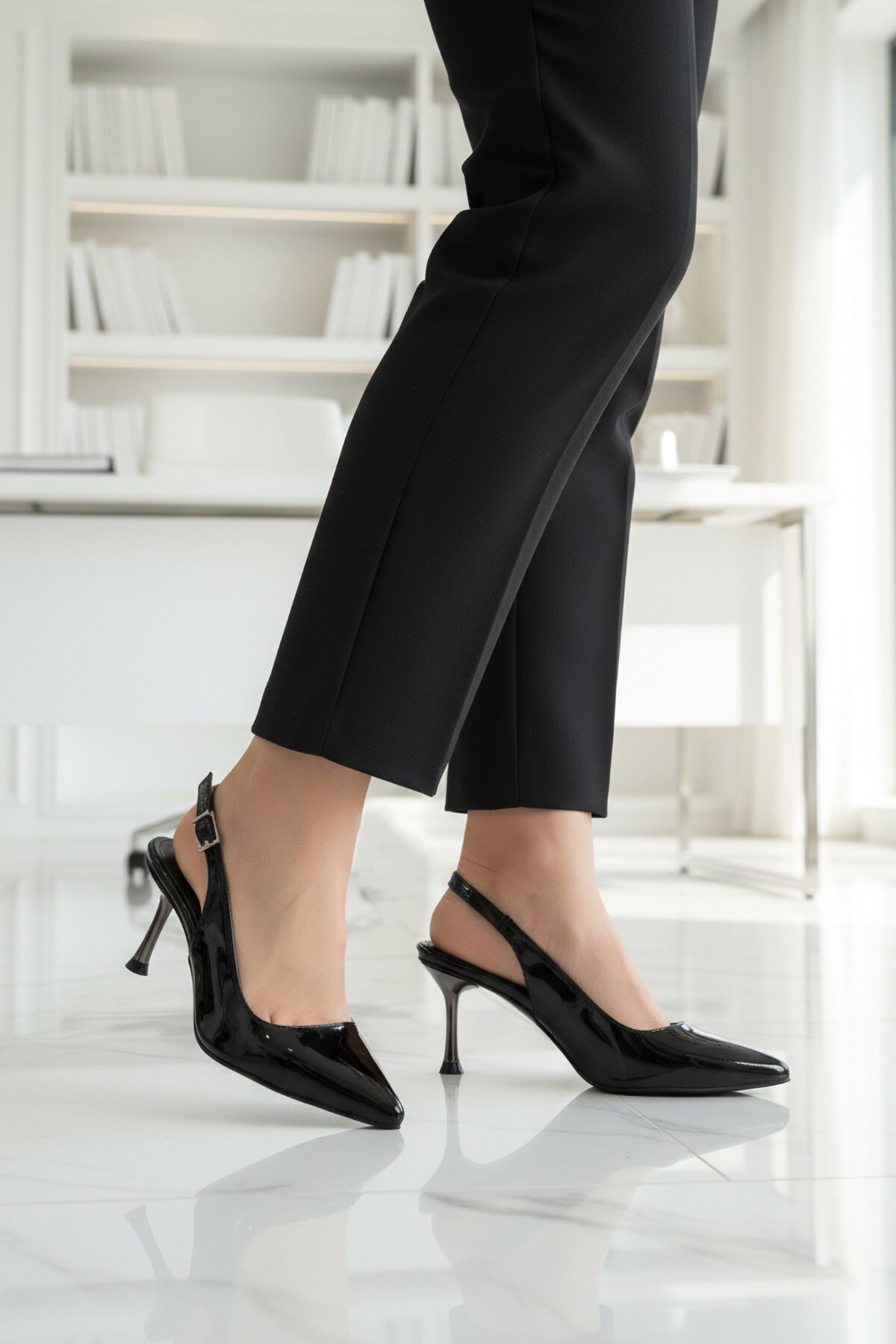 Siyah Rugan Kadın Abiye Ayakkabı 653122 Z