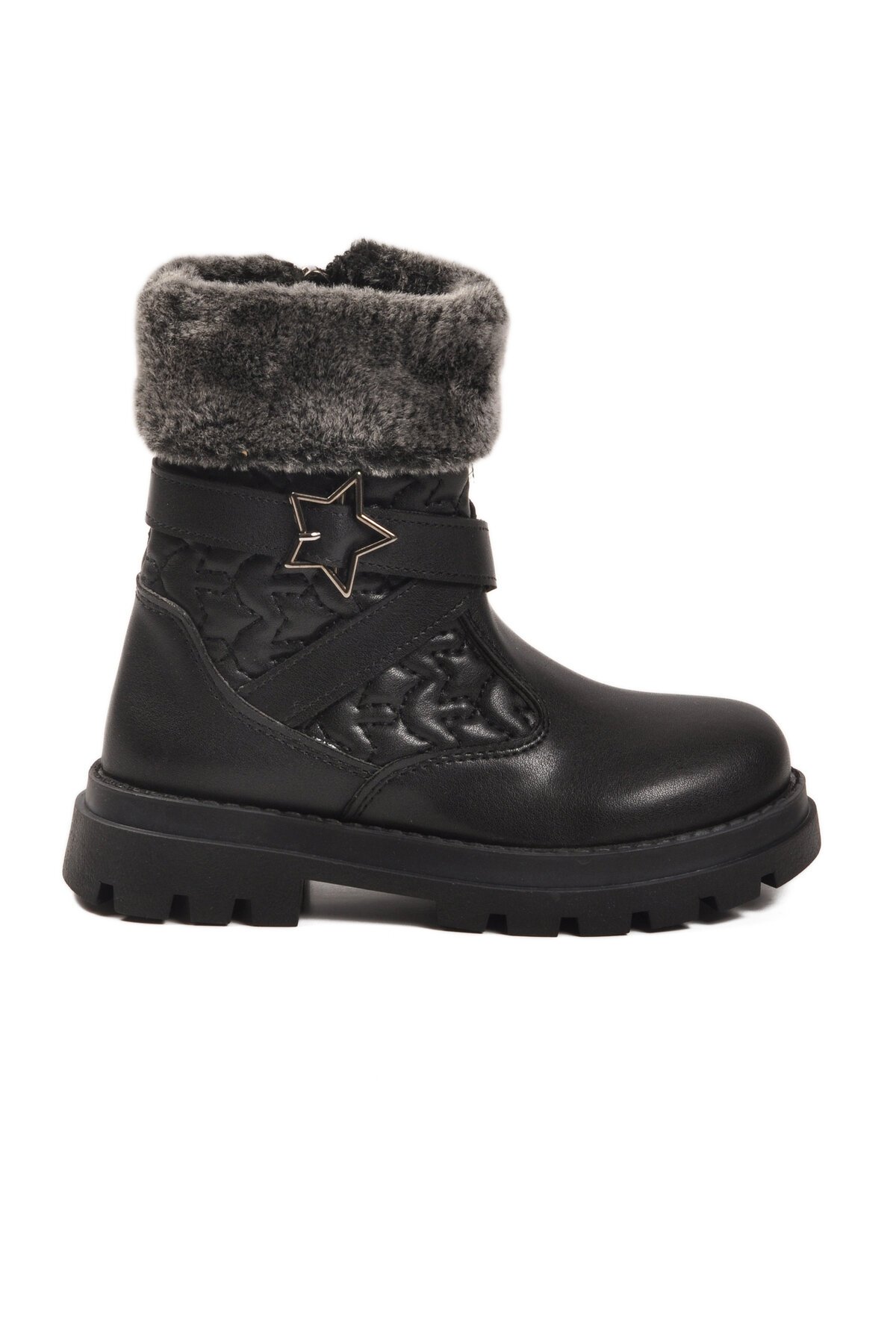 Siyah Çocuk Bot Evla P