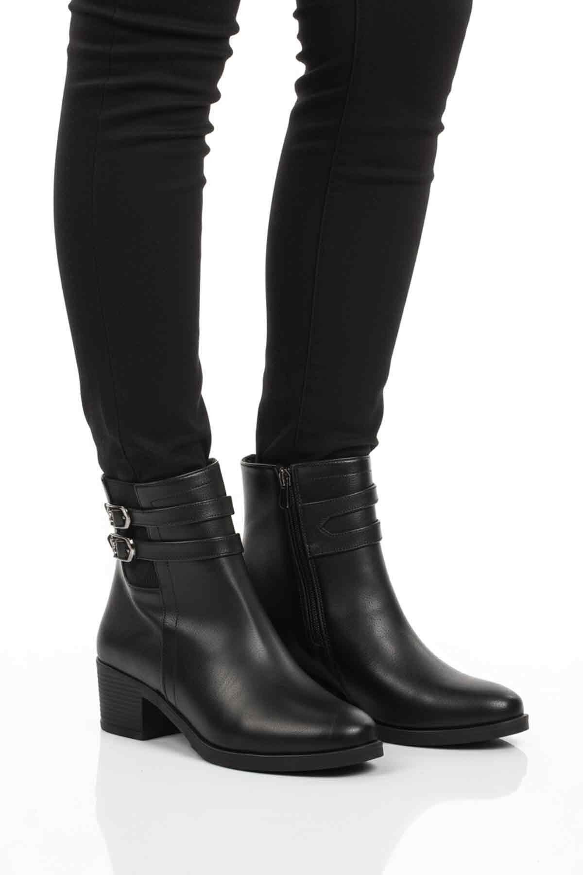 Siyah Kadın Bot 1006 Z