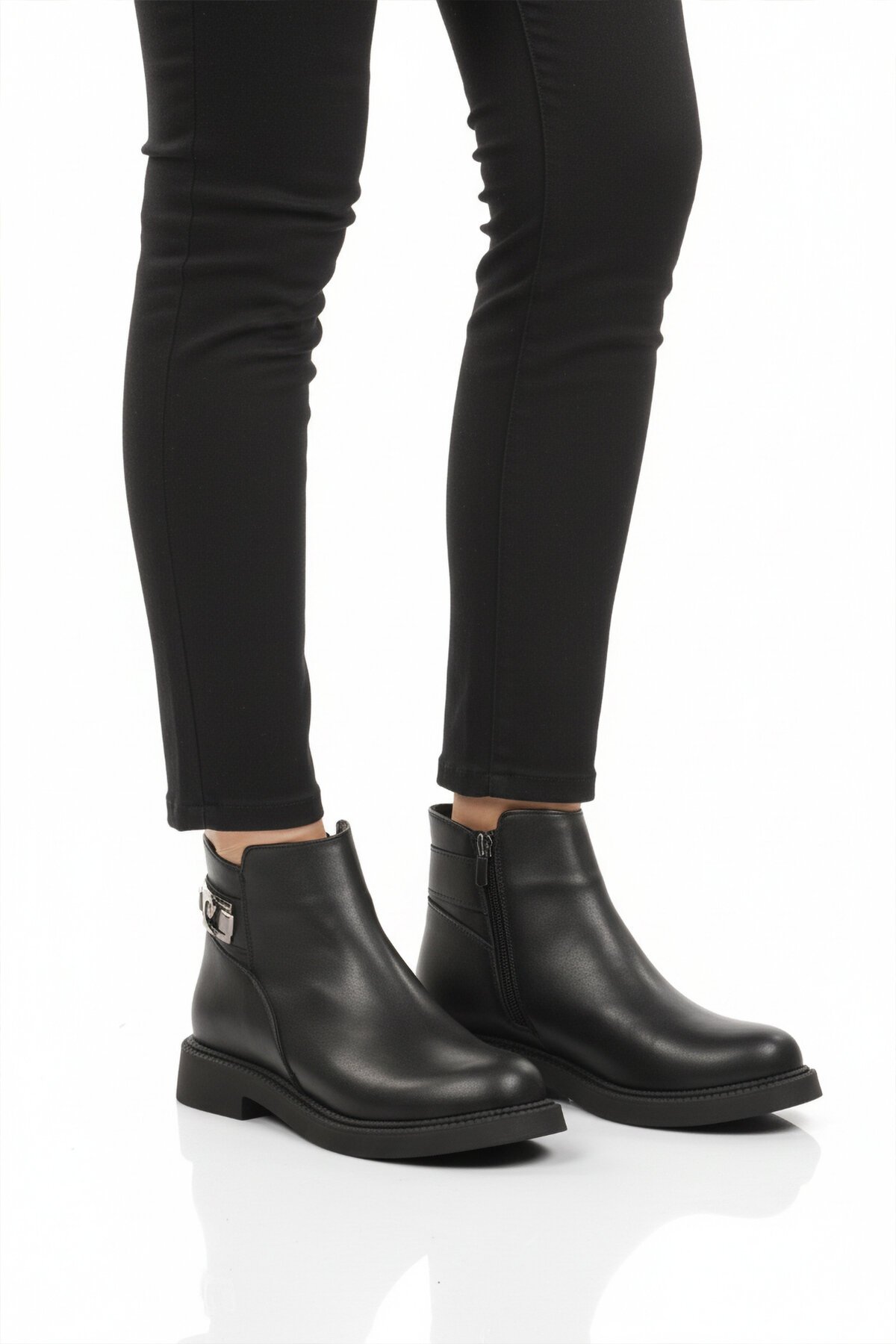 Siyah Kadın Bot PC-55161 Z