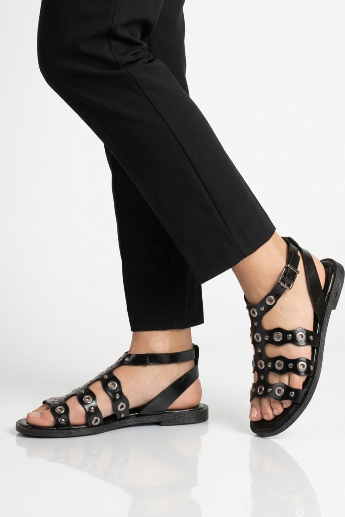 Siyah Slingback Kadın Sandalet 335337 Z