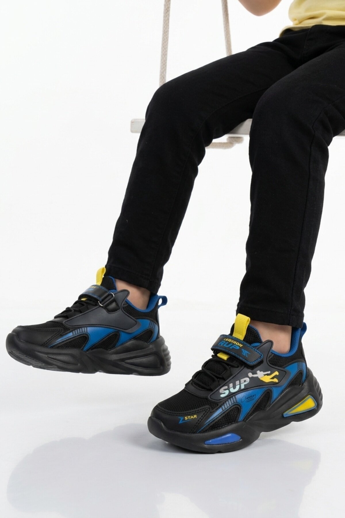 Siyah-Sarı-Saks Tekstil Hafif Esnek Erkek Çocuk Spor Ayakkabı 2470 P