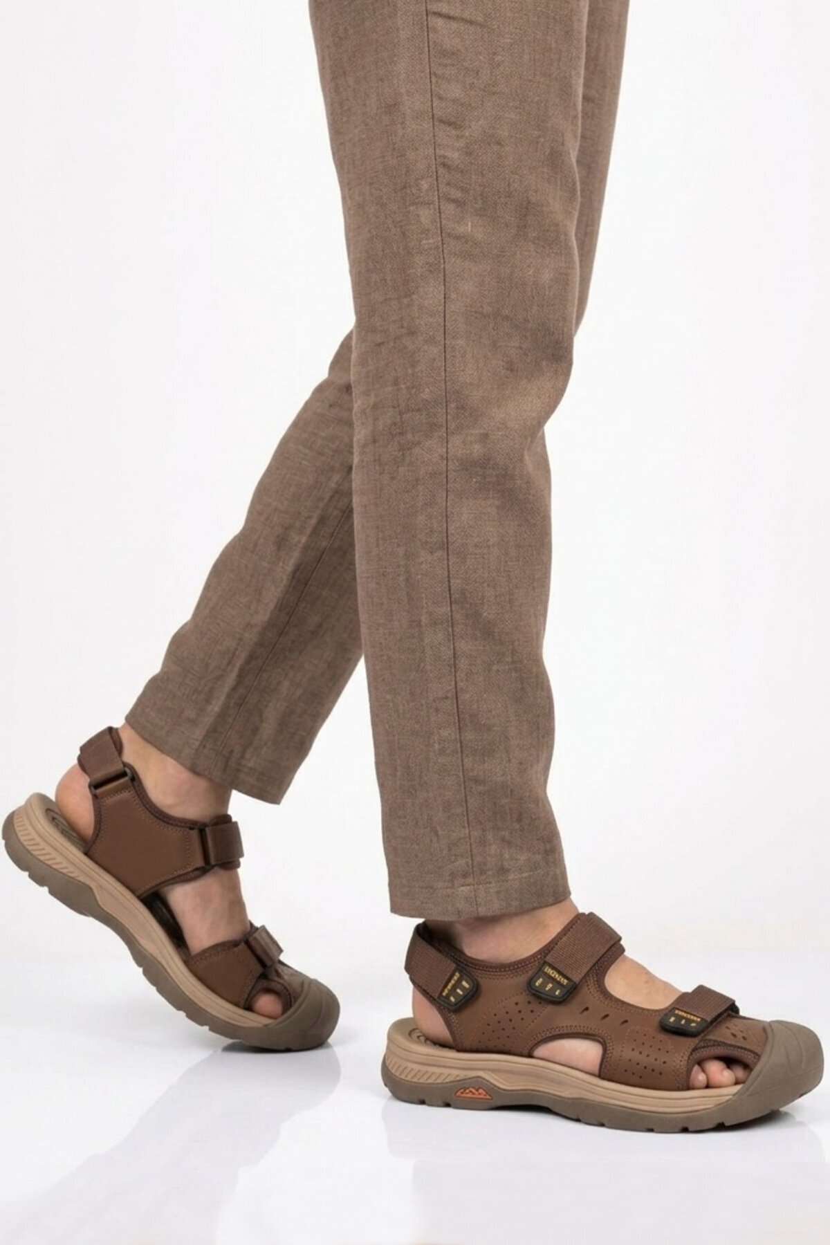 Erkek Kahve Kapalı Burun Cırtlı Günlük Yürüyüş Outdoor Sandalet E337 M
