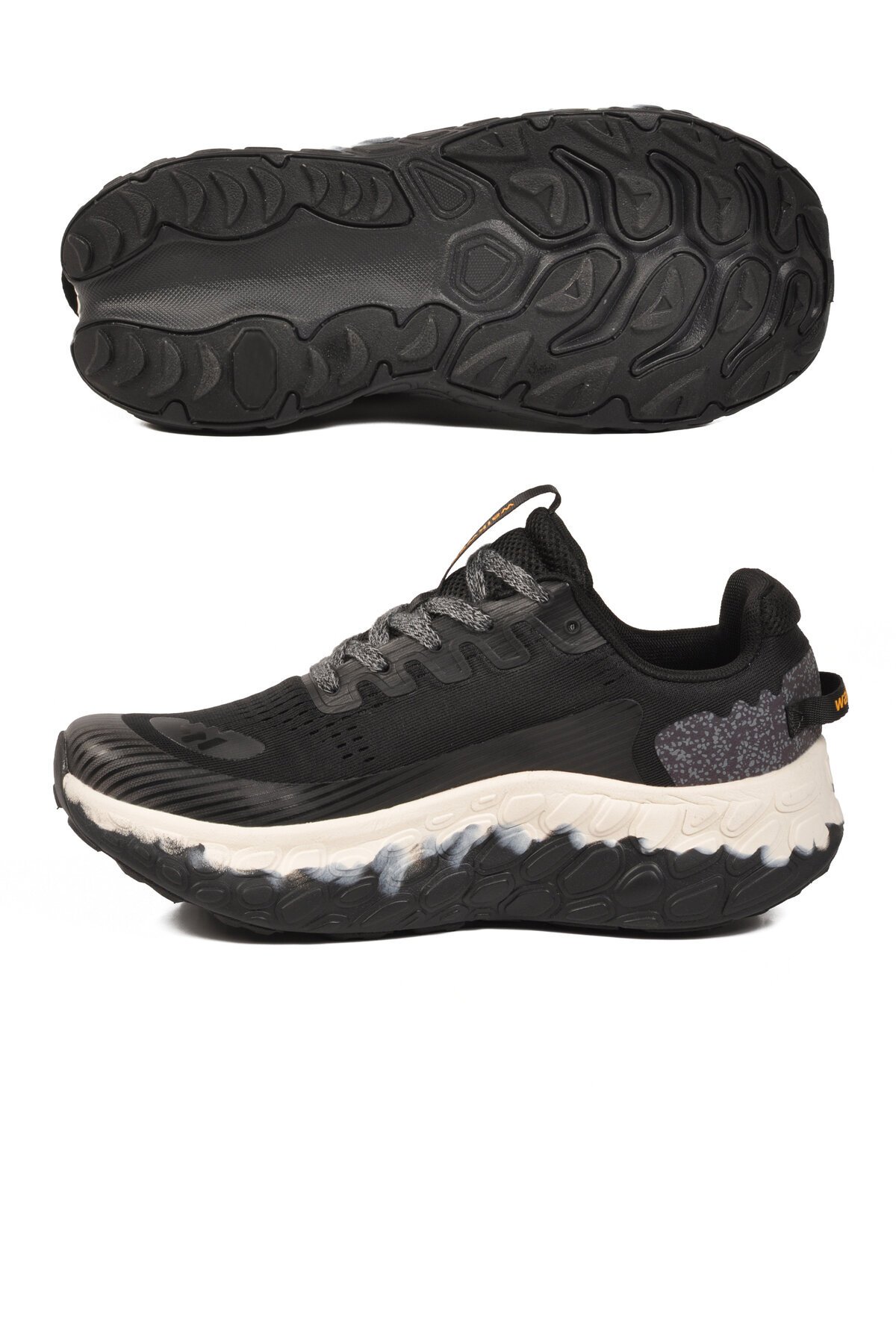 Siyah-Beyaz Fileli Hafif Rahat Hafızalı Kalın Tabanlı Erkek Yürüyüş ve  Spor Ayakkabı Sneaker Flystep M 