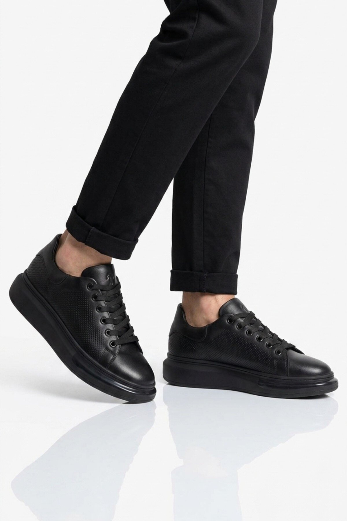 Siyah Premium Hakiki Deri Erkek Günlük Ayakkabı Memory Tabanlı Sneaker 6601 M