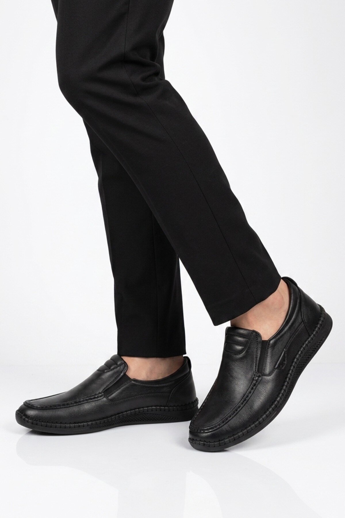 Siyah Erkek Smart Casual Ayakkabı Hakiki Deri Hafızalı Rahat Taban Şık Loafer M741 M