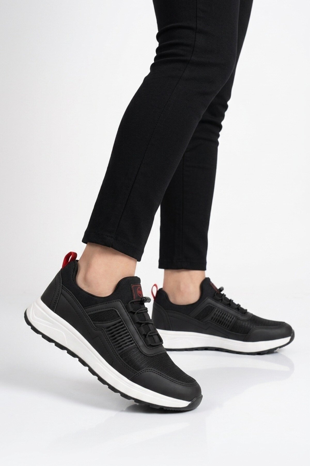 Siyah-Kırmızı Fileli Lastik Bağcıklı Rahat Tabanlı Unisex Yürüyüş ve Spor Ayakkabı Nans G