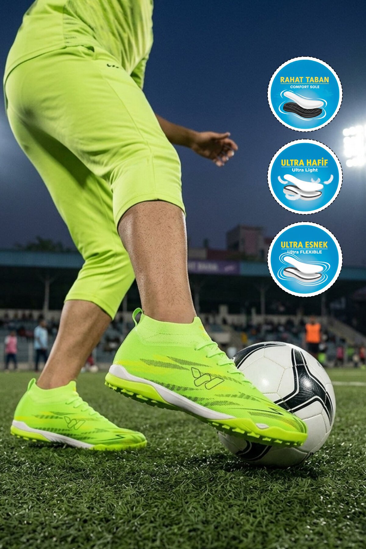 Yeşil Çoraplı Bağcıklı Erkek Futbol Ayakkabısı Halı Saha Strike M
