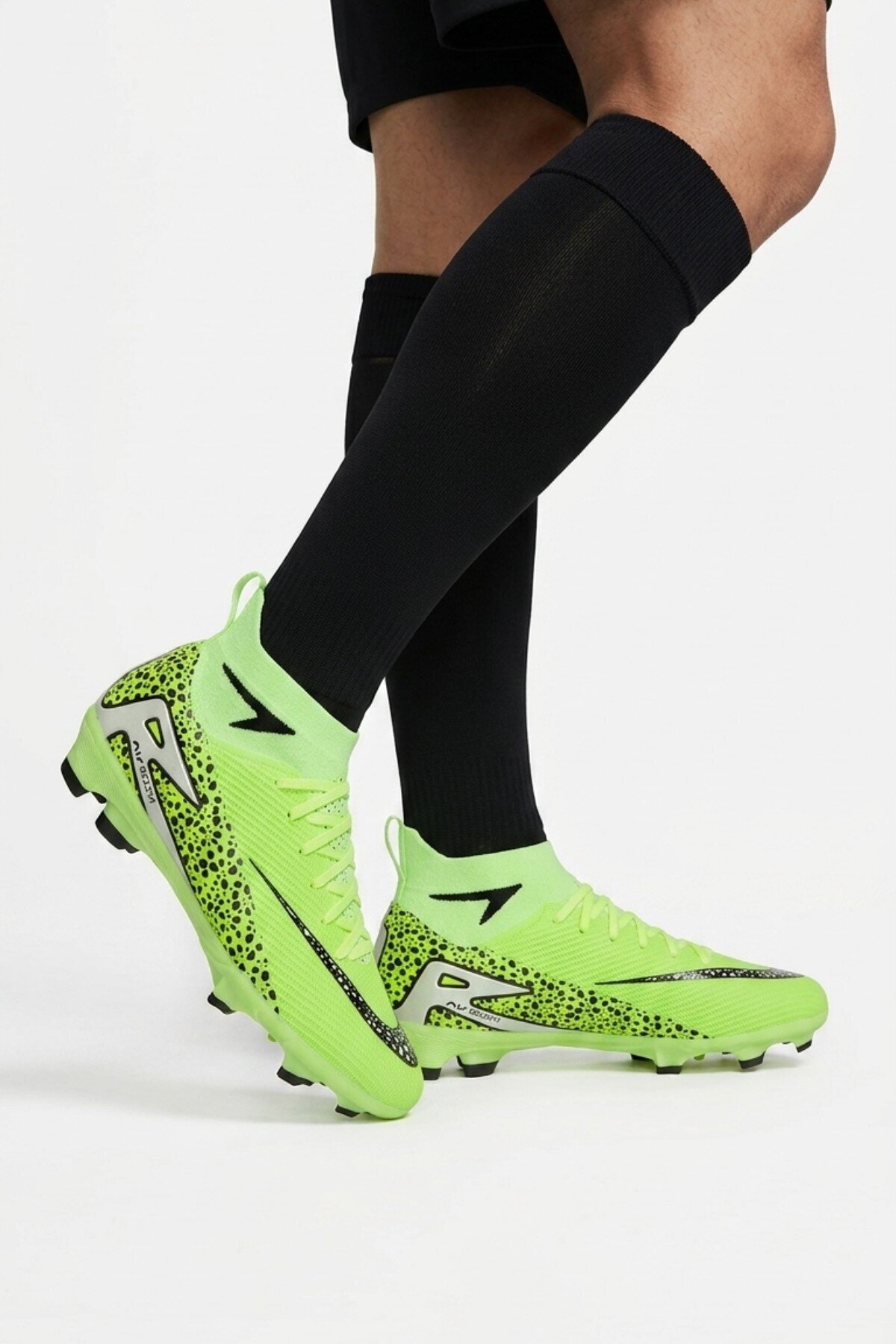 Yeşil-Siyah Çoraplı Bağcıklı Unisex Krampon Futbol Ayakkabısı Süperfly