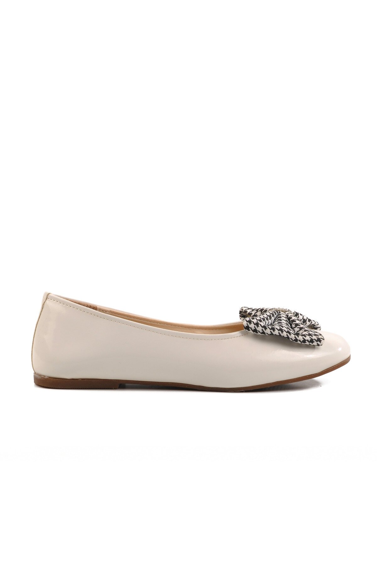 Beyaz Rugan Kız Çocuk Babet 180 F