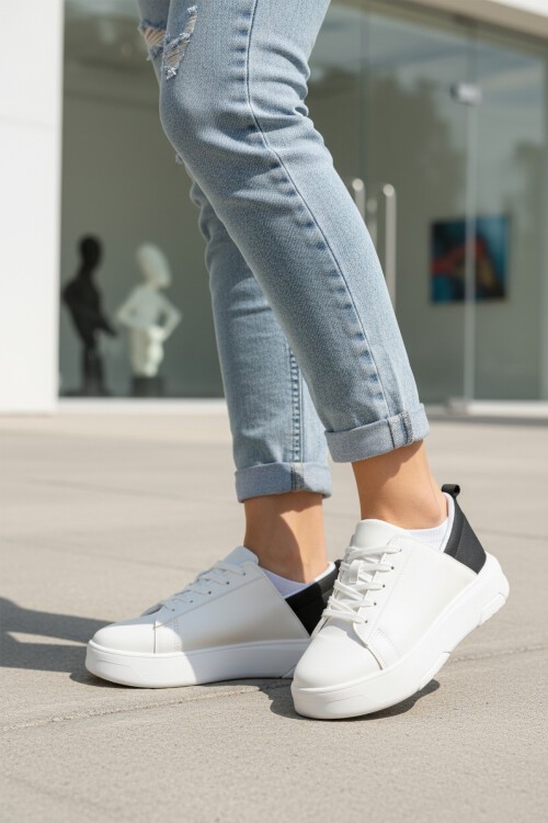 Beyaz-Siyah Kadın Spor Ayakkabı OZ-03 Z