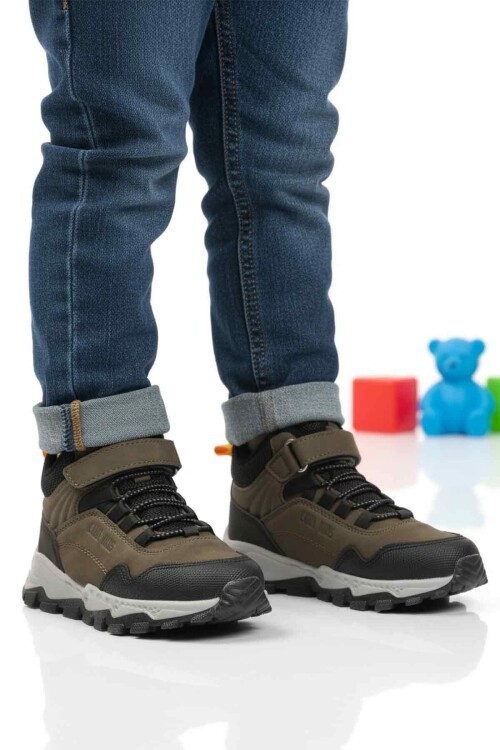 Haki-Gri Cırtlı Bağcıklı Kaymaz Tabanlı Erkek Çocuk Outdoor Bot Doruk P