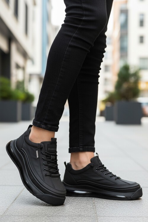 Siyah Hakiki Deri Lastik Bağcıklı  Erkek Günlük Ayakkabı 25K500-1 M