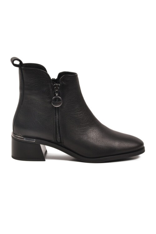 Siyah Hakiki Deri Fermuarlı Hafif Kadın Bot Premium 9780-1 Z