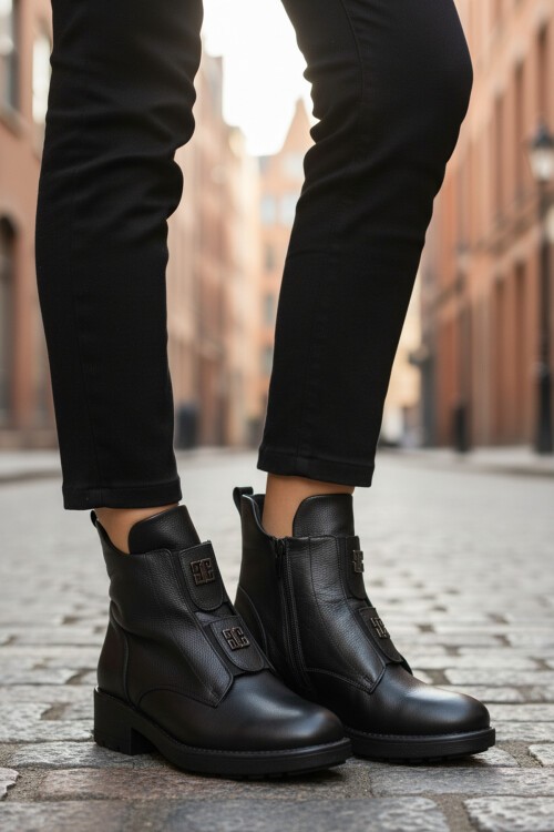 Siyah Hakiki Deri Fermuarlı Kadın Bot Premium 24102-1 Z