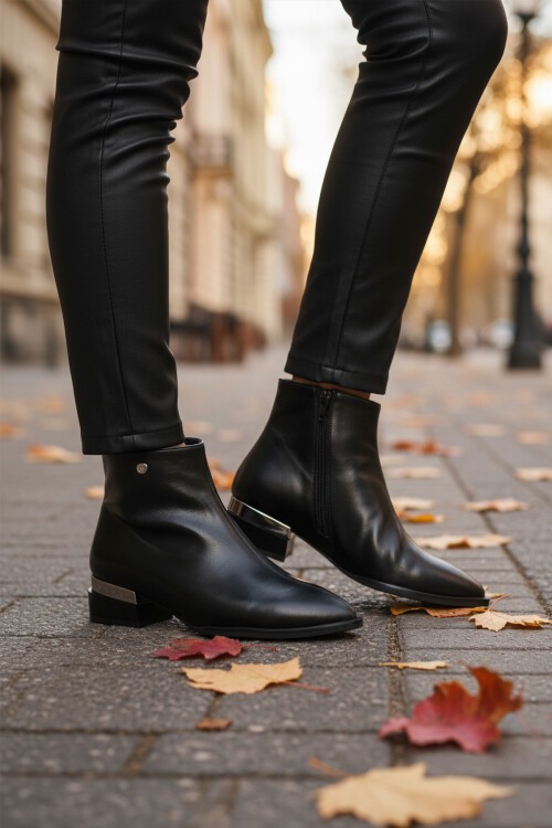 Siyah Parlak İçi Kürklü Kadın Bot PC-54991 Z