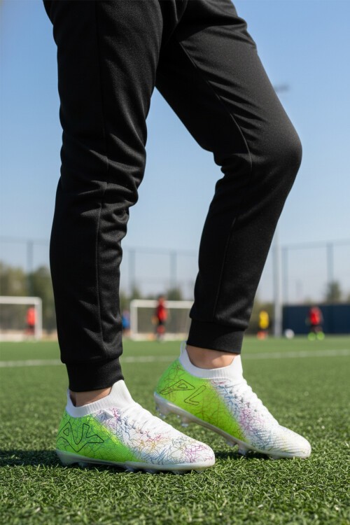 Beyaz-Neon Yeşil Çoraplı Darbe Emici Yumuşak Yüzeyli Unisex Krampon GK-252-153