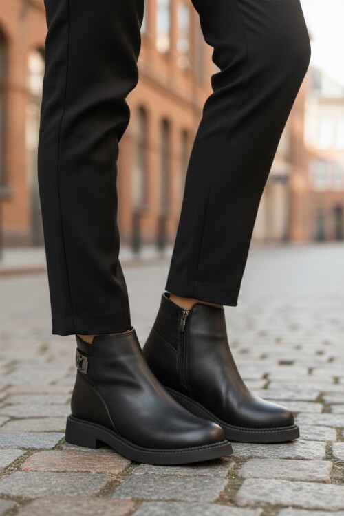 Siyah Kadın Bot PC-55161 Z